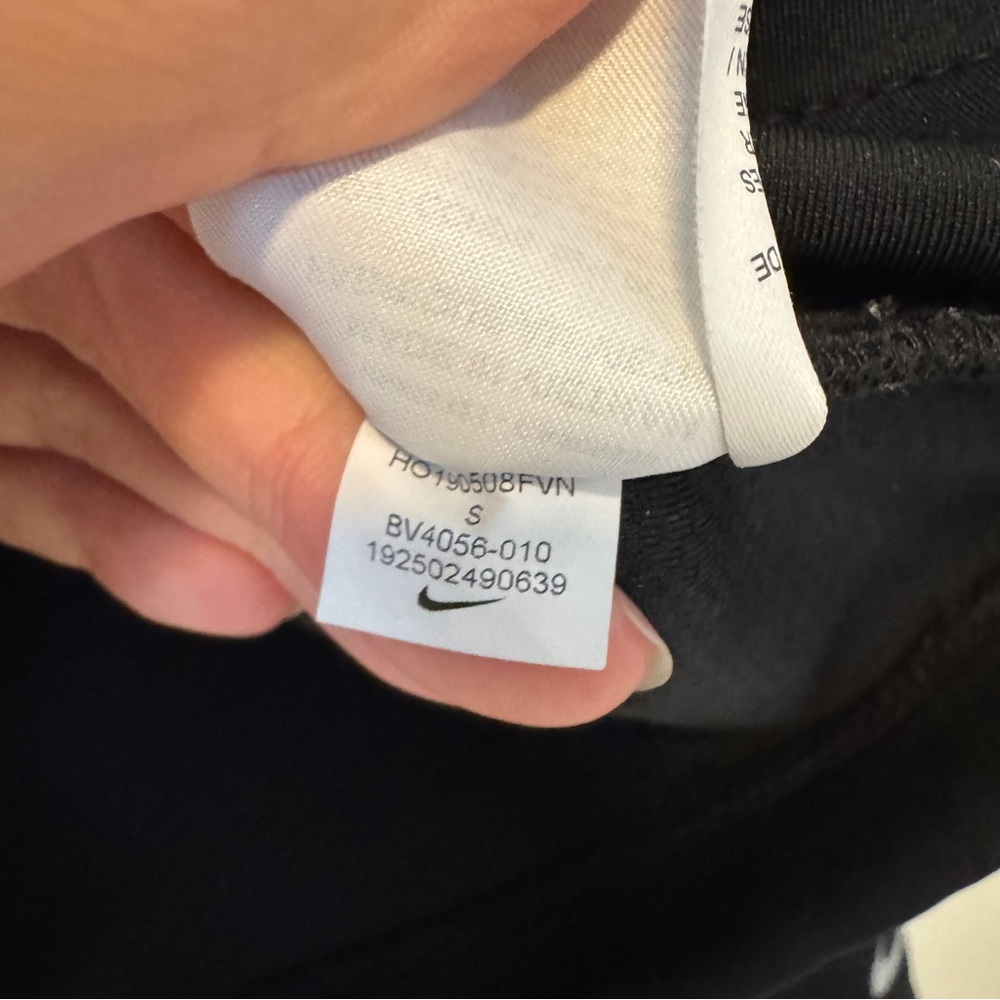 Nike Pro Black Pullover Sweatshirt Size Small - Picture 11 of 12